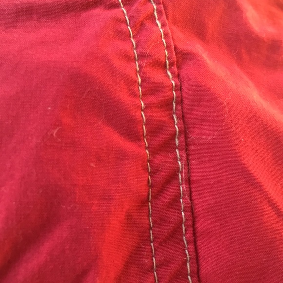 Unisex Woolrich Red windbreaker pullover hoodie 100% cotton. Drawstring eyelet - Picture 6 of 7